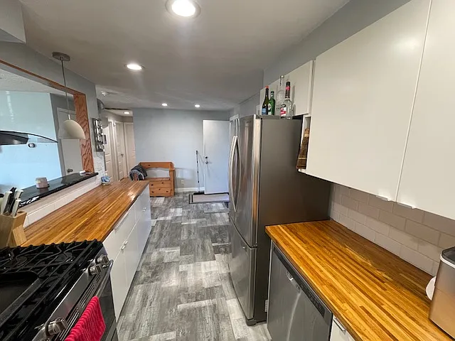 2174 Broadway St NE — Photo 11