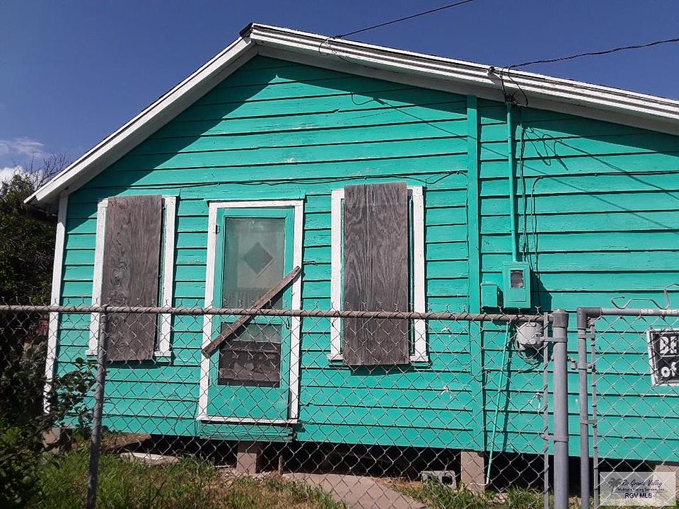 1st image of 924 C St