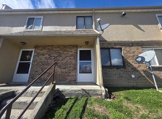 26 Pineview Dr #14, Reedsville, WV 26547