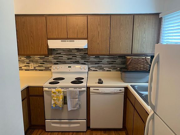 Renovated kitchen, nice backsplash