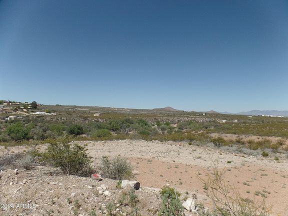 5th image of 109-21-209 N Saddleback Circle #262, 263, 264