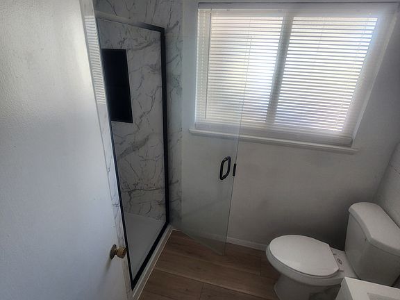 4th image of 8616 Edgemere Blvd