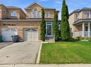 5942 Delle Donne Dr, Mississauga, ON L5M7A2