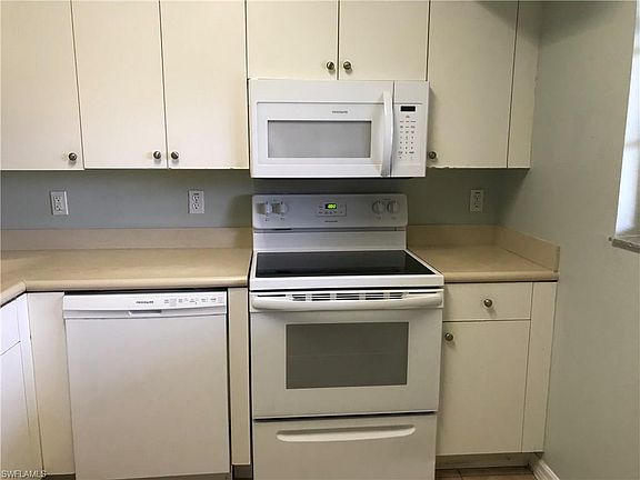 3rd image of 8513 Bernwood Cove Loop APT 212