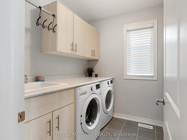 20 Myrtle St — Photo 26