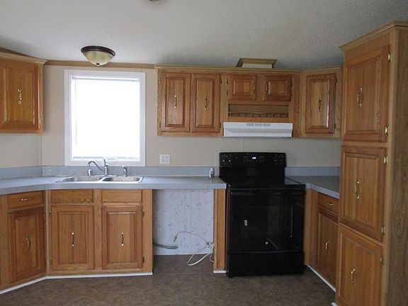 5th image of 317 Belew St