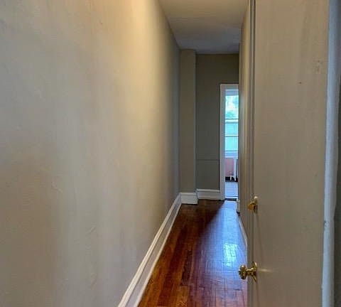 4th image of 4814 Warrington Ave APT 2