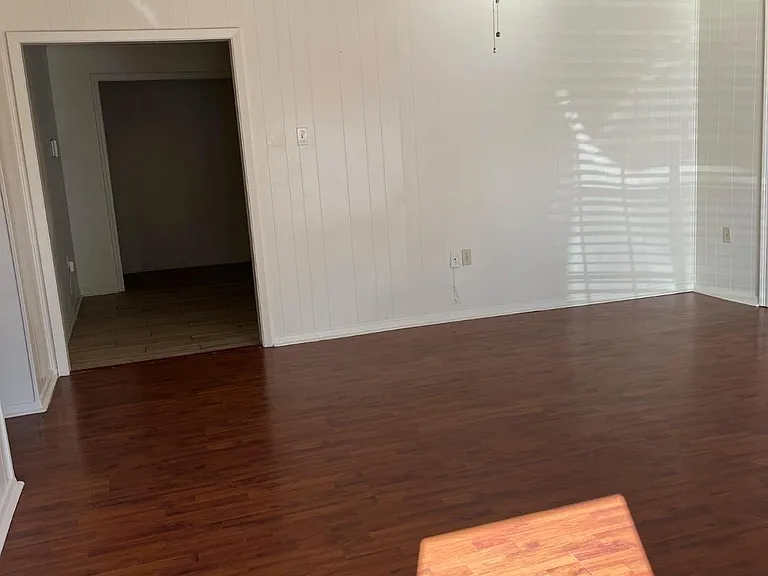5115 Woodlawn Ave — Photo 4