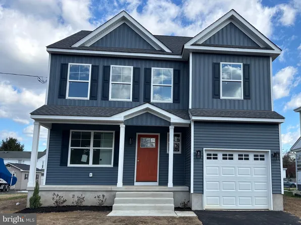 213 W High St, Clayton, NJ 08312