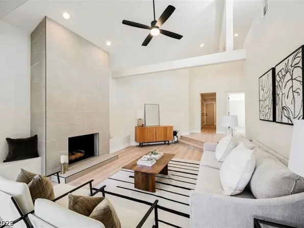 5095 Turnberry Ln, Las Vegas, NV 89113