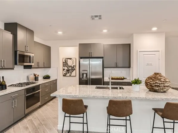 16751 Plantain Way, Fontana, CA 92336