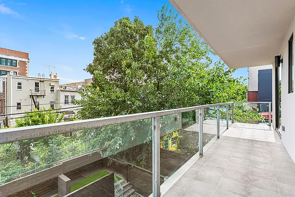 Sold by Univani Realty LLC | media 7