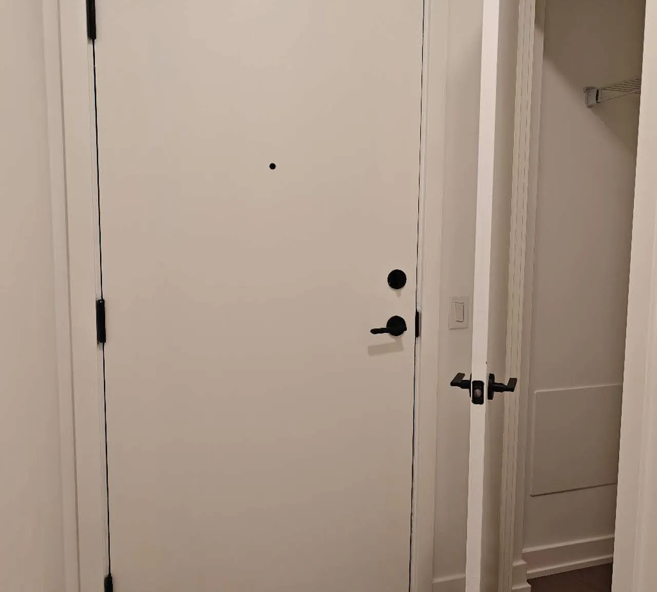 2 bed, $3,200 — Photo 2