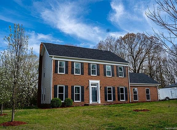 2nd image of 15023 Wiltshire Manor Dr