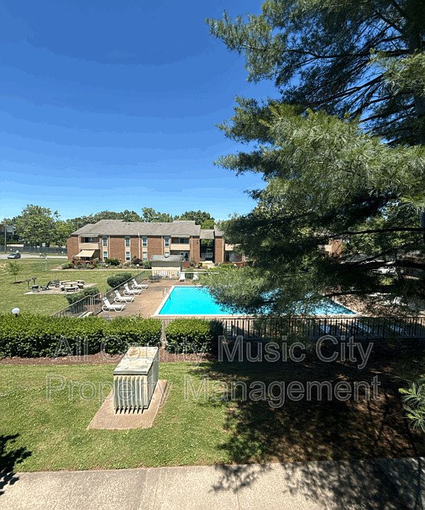 1st image of 515 Basswood Ave APT J-92