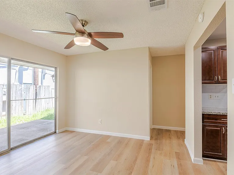 1262 Rock Canyon Dr — Photo 8