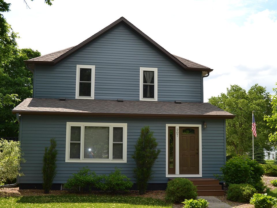 1st image of 207 N Lincoln Ave