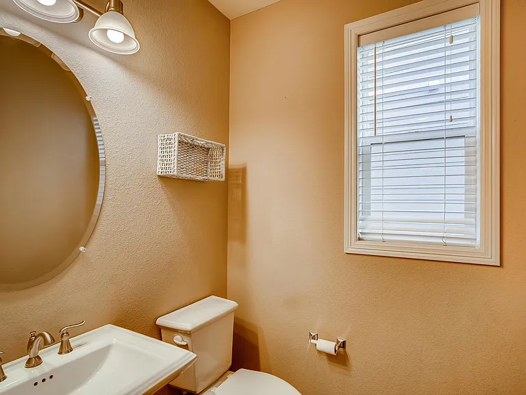 12854 Fisher Dr — Photo 9
