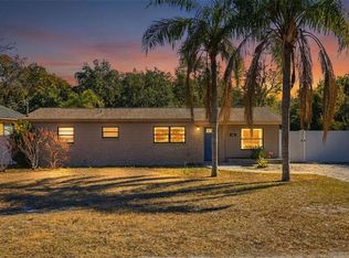 10405 N Woodmere Rd, Tampa, FL 33617