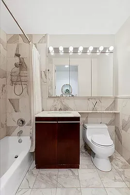 Rented by Compass | media 26