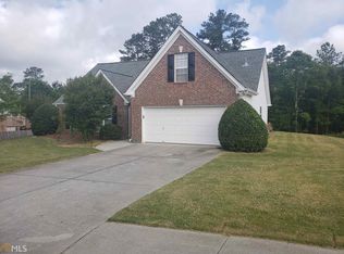 1383 Barrett Bluff Cir, Lawrenceville, GA 30045