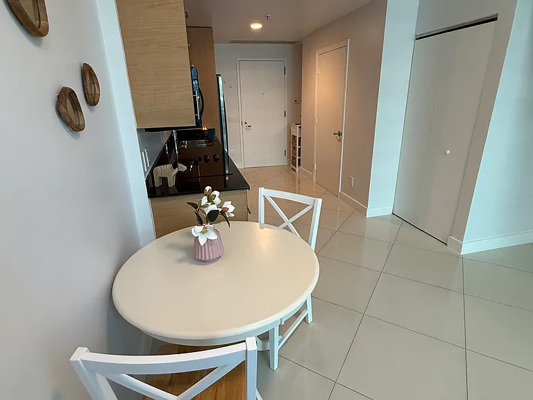 60 SW 13th St #1418 — Photo 3