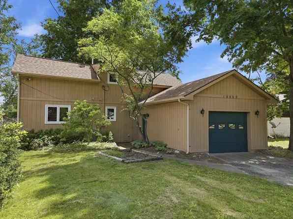 10860 3rd St, Stanwood, MI 49346
