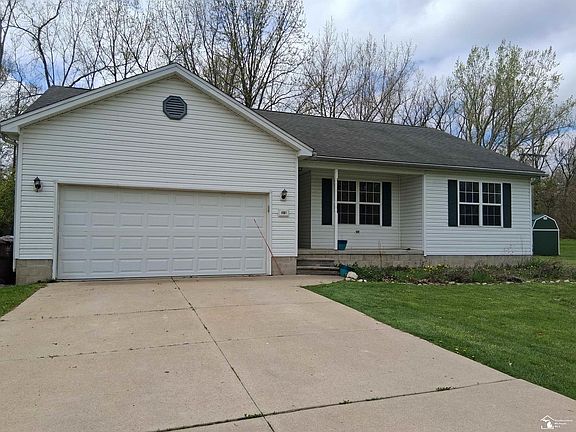 3rd image of 4601 Sycamore Rd