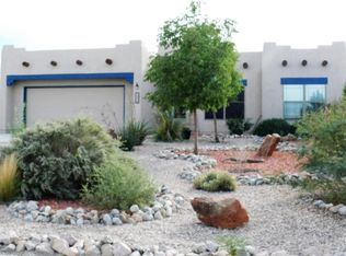 524 6th St NE, Rio Rancho, NM 87124