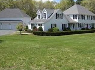 27 Dogwood Dr, Kingston, MA 02364