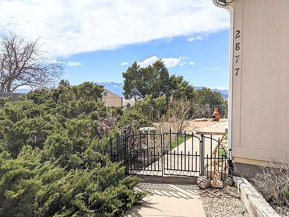 4th image of 2877 Applewood Ct