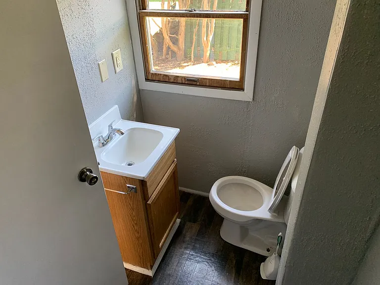 416 Congress St — Photo 6