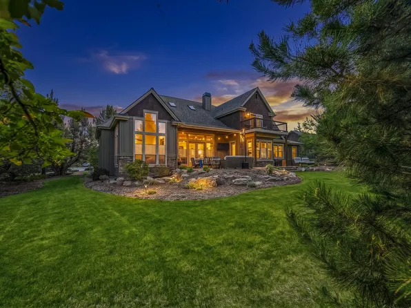 9009 Merlin Dr, Redmond, OR 97756