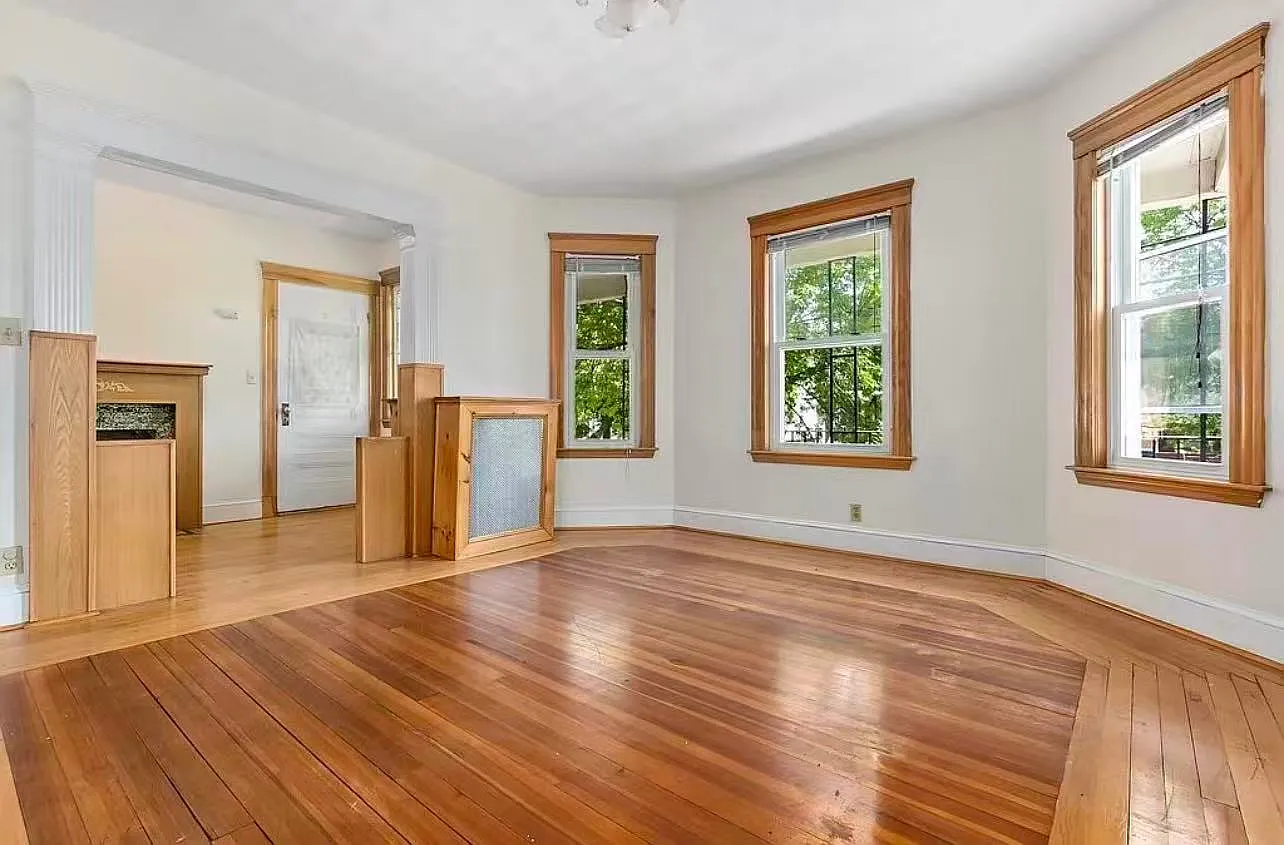 3 bed, 1.5 bath, 1790 sqft, $4,100 — Photo 3