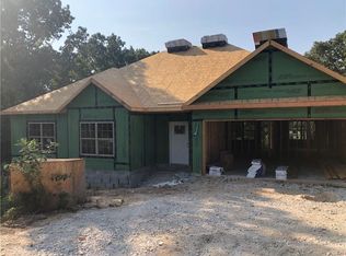 8 Reighton Ln, Bella Vista, AR 72714