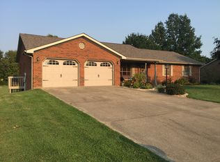 6410 Midway Manor Dr, Mount Vernon, IN 47620