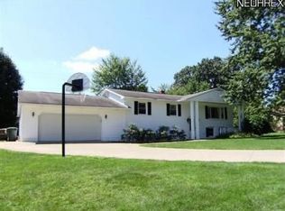 3137 Sheila St NW, Massillon, OH 44646