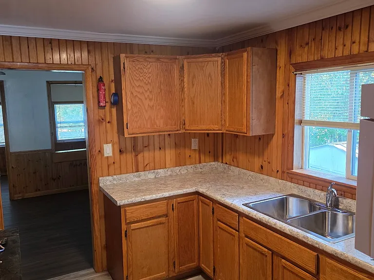 17 Westminster Park — Photo 8