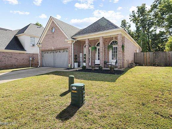 3rd image of 9743 Pigeon Roost Park Cir