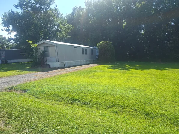 612 W Main St #16, South Mills, NC 27976