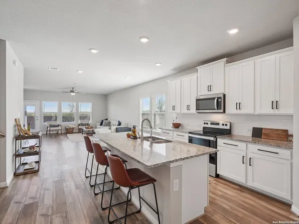 3311 Junction Bay, Converse, TX 78109