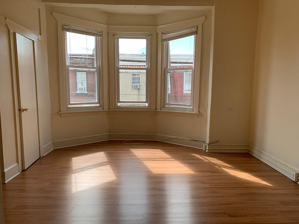 1st image of 1831 S 5th St Floor 2