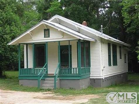 2nd image of 1526 Pepper Dr