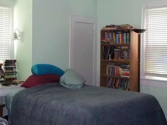 3rd image of 104 Leftwich St