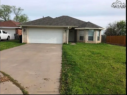 5207 Northview Dr Photo 1