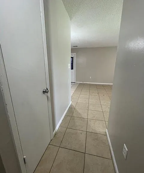 1307 Summer Cir SW — Photo 1