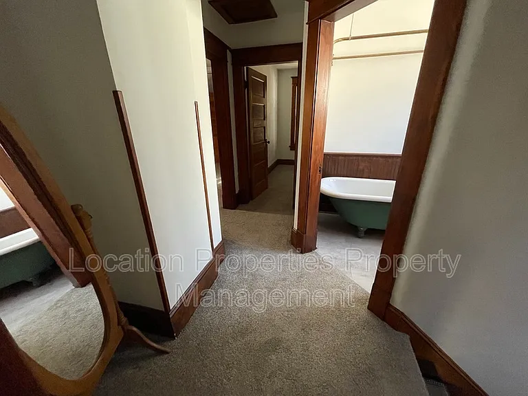 437 Ohio St — Photo 10