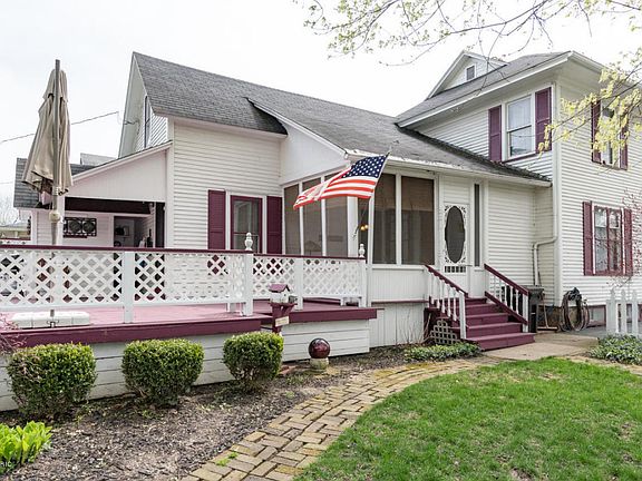 5th image of 217 E Eliza St