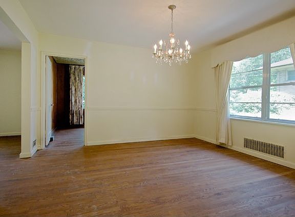Separate dining room