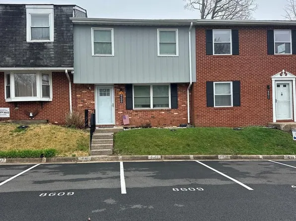 8609 Harrison Ct, Marshall, VA 20115